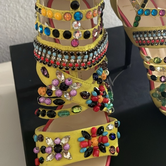 Bedazzled heels - Picture 3 of 4